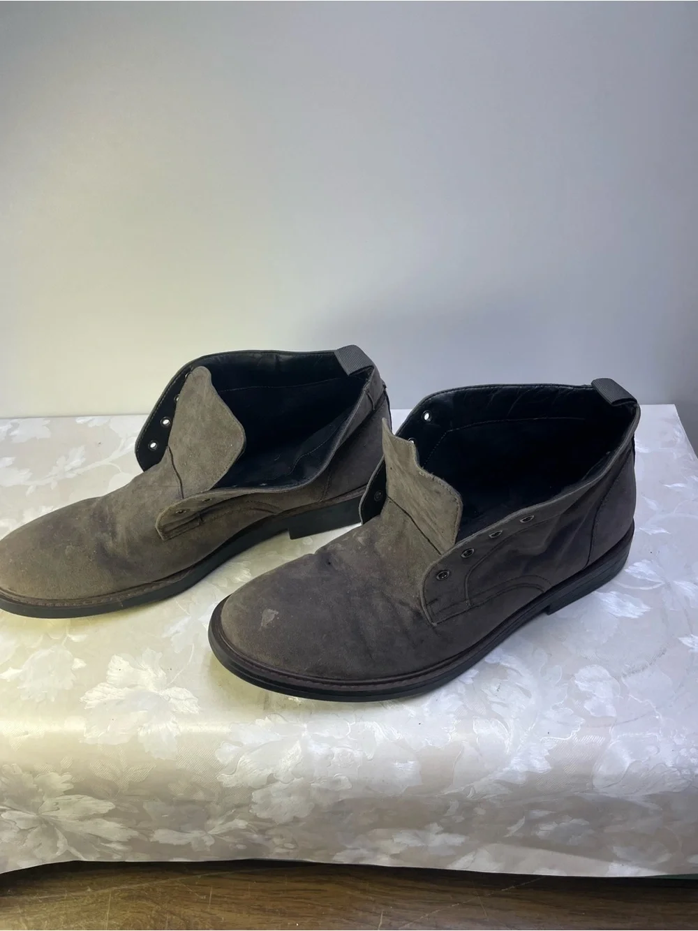 Alfani Men's Gray Suede Chukka Boots